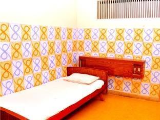 Sri Saibaba Guest House Pondicherry Exterior foto
